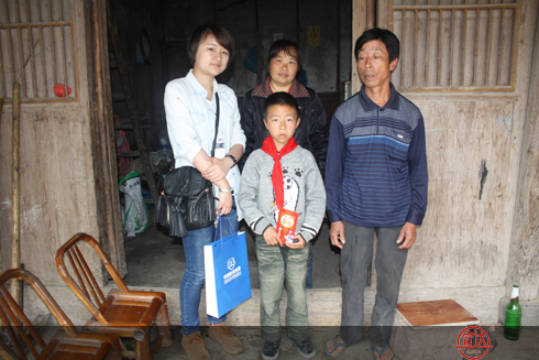 华体官方网页版再赴永嘉山区小学结对帮扶